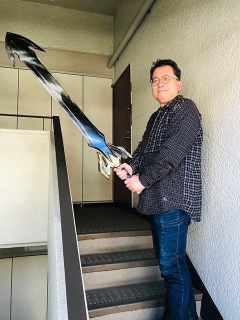 ガデスの剣を構える宮田さん